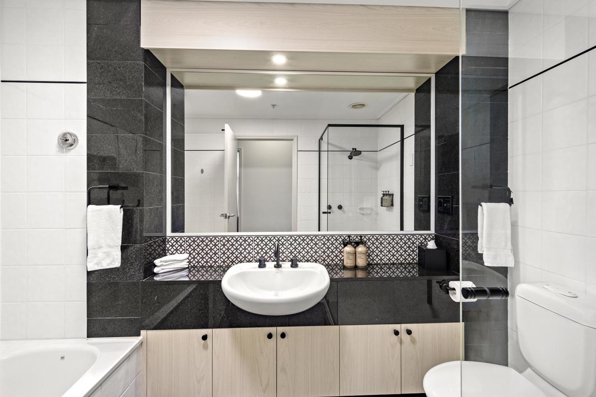 Melbourne City Suites Eksteriør billede